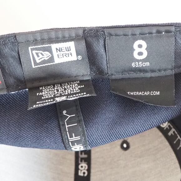 New York Yankees 59Fifty New Era Fitted Hat Size 8 MLB Pin General Merchandise - Picture 8 of 9